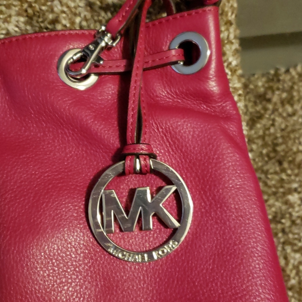 Authentic Michael Kors Purse - image 4